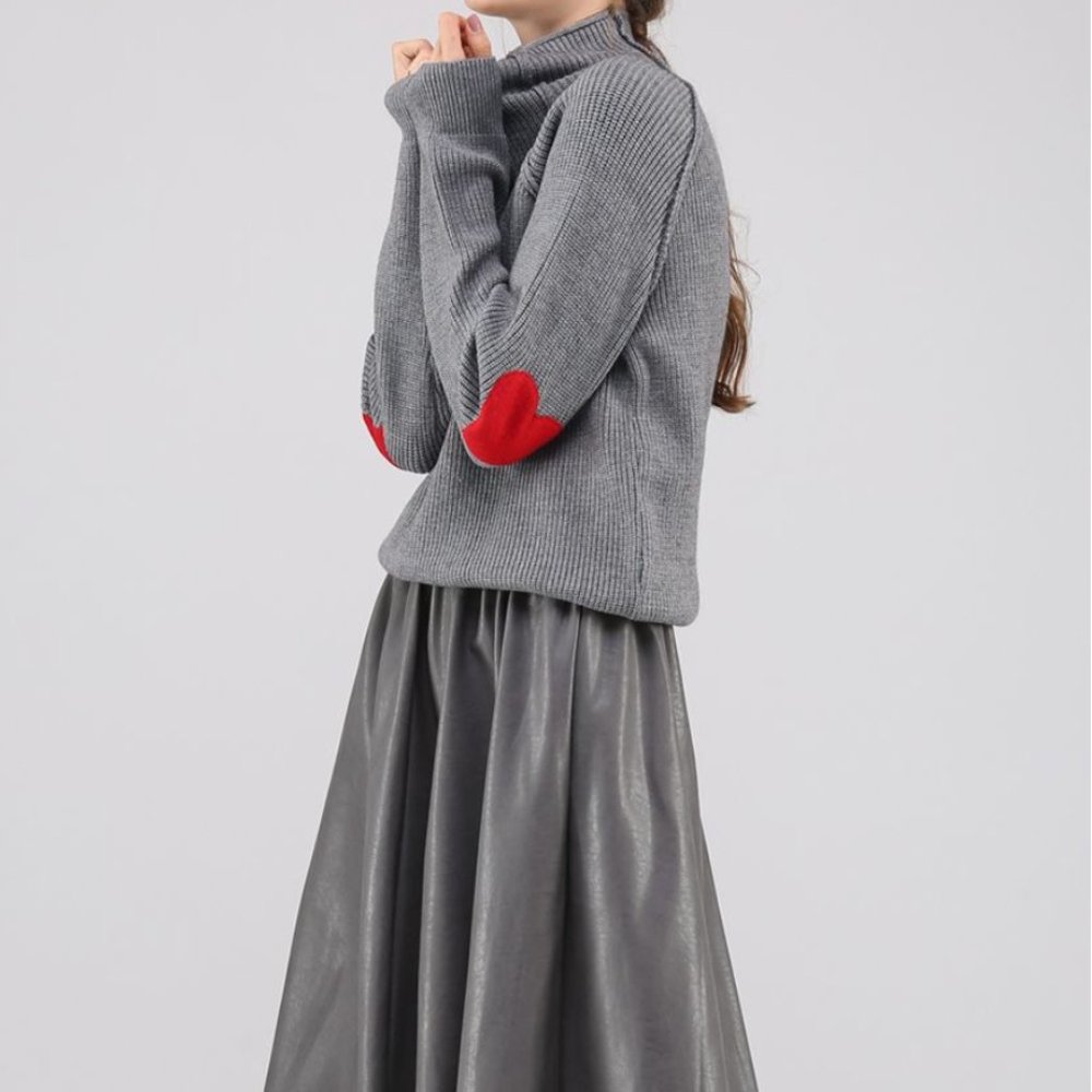 Chicwish felt heart elbow sweater